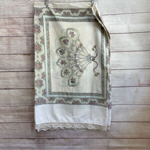 VINTAGE LOUIS NICHOLE FLAT SHEET AND 3 PILLOWCASES